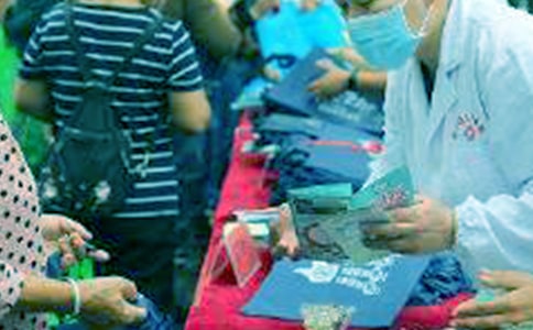 ���������}��ӽ̰�ģ�壨���x8ƪ��