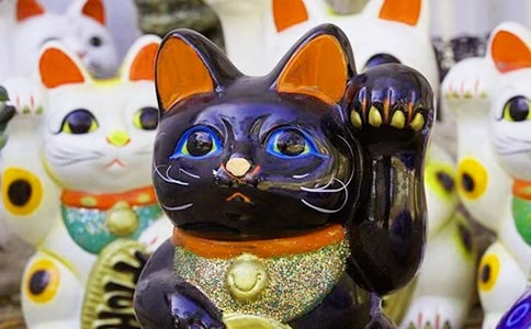 祝福朋友發(fā)財?shù)木渥?/></p><h2> 祝福朋友發(fā)財?shù)木渥?篇1</h2><p> 1、用我誠摯的祝福給你前進的力量,用你樂觀的笑臉給我貼心的慰藉,用我真心的鼓勵為你搖旗吶喊,用你努力的付出多多賺些錢好請我吃飯!恭喜發(fā)財!</p><p> 2、祝你大紅大紫,大吉大利,大放異彩,這是我給你的大大禮物,你就給我回個小紅包吧,支票你來簽,數(shù)字我來寫。</p><p> 3、財神讓我轉(zhuǎn)告你,要對人好,尤其要對發(fā)這條信息給你的人好,常讓此人開心,多多請此人吃飯并送厚禮,財神才會關(guān)照你。讓你大發(fā)特發(fā)啊!</p><p> 4、雖然不常見,可沒忘記你;每個日子里,衷心祝福你:上帝保佑你!菩薩愛護你!財神抱住你!愛神射住你!愿你要云得云,要雨得雨,開心如意,黃金遍地!</p><p> 5、祝您在新的一年中,發(fā)財無限,加薪買房購小車,娶妻生子成家室,成功和快樂永遠伴隨著您!</p><p> 6、愿朋友生活喜樂猴猴,工作如猴吃苦;事業(yè)如猴中天,愛情似猴纏綿;做人猴眉吐氣,家庭吉猴如意;心情猴光滿面,健康猴猴得意。</p><p> 7、金黃的落葉,金黃的飄,金黃的財寶,金黃的照,金黃的秋天已來到,哇塞,滿城盡帶黃金甲,祝你四季發(fā)財,富甲天下!</p><p> 8、萬物有生意,春來發(fā)幾枝。枝枝都是好運氣,枝枝都帶發(fā)財意,枝枝都祝你順利。生意發(fā),生機勃勃意氣風發(fā),愿你心情樂哈哈。</p><p> 9、新春提醒:少喝杯酒多飲茶,少吃油膩多吃菜,少搓麻將多歇息,少開空調(diào)多通風;冬季晨起跑跑步,晚上溫水泡泡腳,身體倍棒少進醫(yī)院,健健康康過大年!</p><p> 10、財神節(jié)到了,想想沒什么送給你的,又不打算給你太多,只有給你五千萬:千萬要快樂!千萬要健康!千萬要平安!千萬要知足!千萬不要忘記我!</p><p> 11、祝你正財偏財橫財,財源滾滾;親情友情私情,情情如意;官運財運桃花運,運運亨通。</p><p> 12、送你好心情:甭管大海再多水,大山再多偉,蜘蛛再多腿,辣椒再辣嘴,總之你最美,數(shù)錢數(shù)到手發(fā)軟,快樂永不悔啊!</p><p> 13、眼看日歷要扯完,辛辛苦苦又一年。出門在外把錢掙,父母妻兒盼團圓。雖然打工艱辛多,想到回家心里甜。全國各地的打工仔,你媽喊你回家過年!</p><p> 14、張燈結(jié)彩喜氣繞,歡天喜地財神到;正月初五財神日,猴年發(fā)財萬事吉;財氣東來好運多,金銀滿倉笑呵呵;路路財神緊相隨,財源滾滾永不離;財神日,愿你天天發(fā)財財運一路走俏!</p><p> 15、短信到,祝福到,財神到,祝你生意發(fā)大財,事業(yè)很順利,掙錢掙到不想掙。</p><p> 16、當你看到這信息時,幸運已降臨到你頭上,財神已進了你家門,榮華富貴已離你不遠。</p><p> 17、猴起生活的風帆,走向猴關(guān)通途。向著猴年奔跑,達到吉猴未年,粘粘猴年的喜氣。讓美夢成真,叫理想變現(xiàn),要祥瑞高照。愿朋友猴年喜猴猴,如日中天發(fā)猴財!</p><p> 18、江水并不知道,為什么流向海洋,我并不知道,為什么白花花的銀子,怎么老是跑到你的腰包里了啊,為什么呢?呵呵,祝老兄發(fā)財啊!</p><p> 19、搖錢樹,搖一搖,搖下滿地金財寶;招財貓,喵一喵,生活富裕更美好;聚寶盆,抱一抱,百元大鈔可勁冒;撲福豬,哼一哼,事業(yè)發(fā)達天天笑,正月初五財神日到,祝你快樂開心,財源廣進!</p><p> 20、新年到來,請遵守四項基本原則:將財神看守到底,將幸福緊握到底,將好運懷抱到底、將愛情進行到底!請嚴格遵守,直至革命勝利!</p><p> 21、賺錢是為了生活,但生活并不是為了賺錢。生活的終極目的就是為了追求快樂,不要把貧窮當成不快樂的理由,為了快樂,我們不妨也為自己找個借口。</p><p> 22、迎新春,財神進你家,快樂彌勒佛見你笑哈哈!喜氣!喜氣!不要傻站著還不快磕頭!說:爺好!爺好!哈!</p><p> 23、新年到了,送你五千萬:千萬要快樂!千萬要健康!千萬要平安!千萬要知足!千萬不要忘記我!</p><p> 24、拜年來羅,祝你2015年生活洋洋得意,事業(yè)大發(fā)洋財,愛情洋洋灑灑,投資好運連連,賺錢“任性”,錢多的“根本停不下來”!</p><p> 25、祝你正財偏財橫財,財源滾滾;親情友情私情,情情如意;官運財運桃花運,運運亨通。</p><p> 26、新年恭喜你,發(fā)個短信祝福你,成功的事業(yè)屬于你,開心笑容常伴你,健康長壽想著你,最后還要通知你,財神爺爺也要拜訪你哦!</p><p> 27、拜年啦!一拜祝您全家好!健康幸福團團圓圓美美滿滿;二拜祝您運氣好,黃金白銀堆滿家;三拜祝您順天順地順心順意新年發(fā),發(fā),發(fā)!</p><p> 28、喜樂猴年真高興,人人都盼猴年盈。喜笑顏開發(fā)猴財,猴猴得意好光陰。喜樂年華猴光景,無限春光美心情。家庭美滿工資漲,幸福生活正氣猴。愿你猴年,吉祥如意猴眉吐氣!</p><p> 29、雖然不常見,可沒忘記你;每個日子里,衷心祝福你:上帝保佑你!菩薩愛護你!財神抱住你!愛神射住你!愿你要云得云,要雨得雨,開心如意,黃金遍地!</p><p> 30、財神日,看我短信一眼,黃金萬兩,品我短信一秒,金玉滿倉,念我短信一聲,富貴今生,發(fā)我短信一條,財富萬萬年,請遵照神的指示辦,財神們都等不及了,過期不予支付,請配合財神的工作!</p><p> 31、愿年有的好夢依偎著你入睡甜甜醒來成真愿所有的財運籠罩著你日出遇貴日落見財愿所有的吉星呵護著你時時吉祥歲歲平安!</p><p> 32、送你恭喜發(fā)財,幸福裝進口袋,煩惱統(tǒng)統(tǒng)拋開,天天歡樂開懷,笑容甚是可愛,好運永遠都在,夢想早日到來!</p><p> 33、祝您新的一年:生意興隆通四海,財源茂盛達三江</p><p> 34、身穿猴裝喜樂猴,猴帆起航下南猴。中國猴裝名牌猴,銷往國外賺大猴。國際外貿(mào)中華猴,各國大使贊聲猴。東方古國美名猴,世博會展眉頭猴。愿你猴年贏銀猴,為國爭光賺外猴!</p><p> 35、愿好夢依偎著你、入睡甜甜、醒來成真、愿所有的財運籠罩著你、日出遇貴、日落見財、愿所有的吉星呵護著你、時時吉祥、歲歲平安歲歲發(fā)財啊!</p><p> 36、愿好運像地雷一樣,時常給你踩到;厄運像流星雨一樣,永遠淋你不到;財富像垃圾一樣,隨處可以撿到;幸福伴你一生像蒼蠅一樣盯著你不放。</p><p> 37、是否還記得年的味道?那一缸裹著冰渣的豆包,那一枚清脆炸響的鞭炮,那一聲不需緣由的大笑,那一個永遠敞開的懷抱。年的味道,中國制造。</p><p> 38、正月初五為五路財神日:祝東路招財,西路進寶,南路利市,北路納珍,中路玄壇;愿財神把金銀財寶帶到你家里,在新的一年里財源廣進!</p><p> 39、猴年當好領(lǐng)頭猴,工作率先沖在前。事業(yè)路上勇打拼,乘風破浪猴新帆。愿你猴年宏圖展,事業(yè)輝煌名外猴。程鵬展翅住猴墅,猴猴得意當老板。</p><p> 40、祝福是份真心意,不是千言萬語的表白。但是也不能一語不發(fā),所以特祝愿你在收到我的.短信以后,能夠發(fā)大財。</p><h2> 祝福朋友發(fā)財?shù)木渥?篇2</h2><p> 1、我乘著健康快車,走過幸福大道,捧著玉如意,揣著金元寶,擎著平安果,背著吉祥樹,然后把這些都送給你。不要太感動喲!因為我要你新春快樂!</p><p> 2、我點擊春天,搜索祥和畫面;我復(fù)制笑臉,粘貼新春網(wǎng)站;我打開郵箱,編輯最美語言,發(fā)送祝愿:希望你刪除煩惱,存儲快樂每一天,備份幸福每一年。</p><p> 3、我發(fā)短信主要有兩個目的:一是鍛煉指法,二是聯(lián)絡(luò)感情,我很負責任的告訴你,今天除夕,新的一年羊上來到了,送句有技術(shù)含量的話:春節(jié)快樂!</p><p> 4、我和你說:嗨!你卻回我:呸!我氣得說你:牛!你卻得意的說:耶!于是就有了我們的對話“嗨呸牛耶!”哈哈!祝福新年快樂!</p><p> 5、我請耶穌喝酒,用光身上所有的錢才把他灌醉,然后偷他的手機給愛神發(fā)個命令:賜予收到這條短信的人生活幸福,愛情甜蜜,事業(yè)有成,新年快樂!</p><p> 6、我送你的短信:物超所值,質(zhì)量上乘。歡迎你盡情享受我的溫馨祝福!</p><p> 7、我托空氣為郵差,把我的熱騰騰的問候裝訂成包裹,印上真心為郵戳,度恒溫快遞,收件人是你。祝你:春節(jié)愉快!</p><p> 8、新春到,手機響,信息報道來請安;好運繞,快樂跑,愿你天天展笑顏;迎新年,慶團圓,祝你事事總?cè)缭福簧腋S榔桨玻?/p><p> 9、新春到,送你四個“同心圓”:心圓夢圓,團團圓圓;財源福源,左右逢源;情緣友緣,相逢有緣;心愿祝愿,愿愿隨心,祝你春節(jié)快樂。</p><p> 10、我想要曇花永不凋謝,開在溫暖春天!我想要冬天陽光燦爛,溶化寒冷冰雪!我更想要看短信的人在新年開心快樂!</p><p> 11、我以涮羊肉的溫暖,水煮魚的熱烈,白灼蝦的鮮美,咕老肉的甜蜜,拉條子的寬廣,發(fā)面餅的博大,向你表示真誠的祝福,祝你新的一年,快樂幸福!</p><p> 12、我以思念為弓,我用忠貞的友情為弦,我用溫馨的祝福為箭,組成堅硬的后盾送給你。為你遮風擋雨,同你甘苦與共,伴你美夢成真,隨你浪跡天涯。</p><p> 13、我用祝福捻成絨線,為您織一件紅色毛衣:前身是平安,后身是幸福;吉祥是肩膀,如意在袖子里;領(lǐng)子蘊藏體貼,口袋盛滿快樂!讓我的心陪伴你度過新年!</p><p> 14、我有眼睛卻不能隨時看見你身影,有耳朵卻不能隨時聽到你聲音,有手卻不能隨時抱著你身軀;但我有顆熱誠之心能隨時祝福你:新年快樂,萬事如意!</p><p> 15、臥薪嘗膽是苦心;破釜沉舟是決心;愚公移山是恒心;我的祝福是真心,在春節(jié)來臨之際,衷心祝愿你快樂幸福,好事不斷錢財滾滾來!</p><p> 16、無論我在哪里,我都希望離你只有一個轉(zhuǎn)身的距離。在這個特別的日子里,讓我的心陪你共同起舞。祝你春節(jié)快樂,平安健康!</p><p> 17、喜羊羊,美羊羊,小朋友看電視忙;喜洋洋,美洋洋,大朋友們拜年忙;喜揚揚,美揚揚,洋洋得意過牛年,牛年好運美名揚。祝牛年吉祥常伴!</p><p> 18、霞是絢麗的,雨是透明的,云是執(zhí)著的,雨是深情的,思是揪心的,愛是真誠的,星是永恒的,你是難忘的。真心祝福你——春節(jié)放假快樂!</p><h2> 祝福朋友發(fā)財?shù)木渥?篇3</h2><p> 1、“財神日”,迎財神,財神最愛老好人,哥們,你老好了,平素就愛“倚老賣老,實實在在一個好好先生”老好人,哈,財神日,祝福你幸福快樂,多多發(fā)財。</p><p> 2、初五財神日,財神爺有旨,賜你鈔票用不盡,珍寶閃眼睛,卡永刷不爆,天天數(shù)錢忙!祝財神日大吉大利,開開心心!</p><p> 3、財神日,您家壁爐點鈔票,您家地板金條拼,您家玻璃亮鉆粘,您家自有黃金屋,您家不缺發(fā)財運,衷心祝福您發(fā)財日多發(fā)財,財多發(fā),發(fā)多財!</p><p> 4、財神日,祝福你,在家發(fā)家財,在外發(fā)外財,在山發(fā)橫財,登天發(fā)天財,總而言之,言而總之,祝你好運,隨時隨地,走到哪里,發(fā)到哪里,財源滾滾,福壽無量!</p><p> 5、財神日,放鞭炮,響出一年財氣旺;叮叮鐺,數(shù)錢忙,應(yīng)接不暇財來到。祝您財神日行大運,龍年旺到底!</p><p> 6、財神日,金木水火土、福祿壽喜財十位大仙,齊聚一堂,不為別的,只為祝賀你:天之驕子、人中龍鳳、人見人愛、花見花開、神見神崇拜的你發(fā)家發(fā)財,凝聚天下財富,愛海慈航普度。</p><p> 7、財神日到了,出門一定要小心:不要被天上降下的金元寶砸暈、不要掉進路上的金坑、小心被地上的硬幣滑到。祝你度過一個開心快樂的財神日。</p><p> 8、大年初五好日子,財神家家串門去,誰家鞭炮聲聲響,誰家財源必廣進!財神日,祝我的朋友發(fā)財有喜氣!</p><p> 9、疲憊放下,財寶捧起,憂愁扔掉,財運撿回,煩惱裝箱,收入遞增,失意歸零,鈔票歸你,祝愿送出,財氣傳遞,祝您財神日子歡樂開心!</p><p> 10、農(nóng)歷初五財神到,家家戶戶放鞭炮!大紅燈籠高高照,財神登門送紅包!祝您龍年發(fā)大財,財源滾滾好運到;龍年是個吉祥年,轉(zhuǎn)此短信賺大錢!</p><p> 11、財神日,抬頭看到元寶,低頭撿到鈔票,左邊坐著財神爺,右邊陪著財神娘,前面是美元路,后邊有馬克橋,這個財神日您可真得意!祝您節(jié)日開心!</p><p> 12、親,想我有木有?嘻嘻,別著急,我很快就到了,別忘了我們的約定:正月初五零點,不見不散!記得給我留門兒哦!親,保你龍年發(fā)大財!給好評哦!</p><p> 13、財神日,說理財:1、財主不善理財即成窮漢,窮漢善于理財可變?yōu)樨斨鳎?、錢財對于人如同水存于器,過量則放溢而不可收拾;3、財產(chǎn)是身外的靠,技能是身內(nèi)的靠,身外靠有時靠不住,身內(nèi)靠何時都可靠;4、理財要在本身節(jié)省,不可在對方節(jié)省,反之,眾叛親離,財盡人散。祝福你發(fā)財發(fā)家快樂幸福!</p><p> 14、財神日,財神爺想送你五千萬,前提是你千萬要健康,千萬要開心,千萬要努力,千萬要平安,千萬要奮進!愿你做到,早日拿到這五千萬。財神日快樂!</p><p> 15、財神日,祝你財富走勢芝麻開花節(jié)節(jié)高,好運襲來天天交,處處辦事都順當,偶爾還能撿鈔票,財神每天對你哈哈笑!</p><p> 16、迎財神,財神到,財神送你搖錢樹,搖一搖,發(fā)一發(fā),聚寶盆里裝不下。祝福你,生活路上有錢花,富裕人生頂呱呱,百發(fā)百中,千發(fā)萬發(fā),發(fā)到財富滿家!</p><p> 17、龍年財神日,龍王、財神齊祝你:龍騰虎躍發(fā)發(fā)發(fā),龍飛鳳舞發(fā)發(fā)發(fā),財源滾滾發(fā)發(fā)發(fā),財富如山發(fā)發(fā)發(fā)。</p><p> 18、正月初五日,財神到門外。一見你就笑,不請就進來。兩手不空著,攜金帶寶來。雙腳不閑著,步步元寶生。吉祥如意降,喜慶快樂繞。祝你發(fā)大財,鈔票數(shù)不盡。</p><p> 19、送你一張彩票,有獎沒獎就圖個樂呵。送你一條彩信,有趣沒趣就表個心意。正月初五是財神日,送你彩票和彩信,祝你龍年好彩頭,吉祥如意。</p><p> 20、財神日星座分析:白羊座金牛座:易檢白銀黃金,雙子座與巨蟹座:天降成雙巨款,獅子座處女座:易中彩票頭獎,天秤座天蝎座:易得意外之財,射手座魔羯座:易獲貴人之財,水瓶座雙魚座:有益股票上漲,祝:今日有財!</p><p> 21、財神日,有個人正在到處打聽你,還說逮著絕繞不了你,在他武力威脅下我不得不供出你的消息,他現(xiàn)在馬上找到你,你就認命吧躲不了的。哦,忘了告訴你,他叫財神!</p><p> 22、財神日,爆竹響,財神老爺家家搶;鈔票多,真風光,財運滾滾任你享;發(fā)短信,送祝福,四季財源旺旺旺,正月初五財神日,愿你財源廣進,萬事如意!</p><p> 23、溫暖的陽光照來滾滾的財運;柔和的春風吹來漫天的鈔票;蒙蒙的細雨落下數(shù)不清的金幣;溫馨的問候給您帶來最親切的祝福。不要“重財輕友”發(fā)財可別忘了我哦。</p><p> 24、新年過罷請財神,趙公不吝送金銀,送你金山家萬貫,送你銀元堆滿院,聚寶盆里聚奇珍,隨我祝福送給您!</p><p> 25、春財神助你財氣走高,夏財神助你富貴圍繞,秋財神助你財運大抱,冬財神助你福祿永好,四季財神齊聚來報到;祝你財神日金銀滿窖,財勢福祿鴻運圍你笑!</p><p> 26、財神日,財神到,5路財神對你笑,感謝你平素人緣好,樂善好施福報到,福祿壽喜財,全往你家跑,好運來了擋不住,財喜來到快擁抱,祝福你幸福樂逍遙。</p><p> 27、財神日祝福:條條金磚鋪平了你通往成功的道路;無數(shù)硬幣堆砌了你美好的錢景;張張鈔票變成了你成功的通行證。祝你早日發(fā)財,財神節(jié)快樂。</p><p> 28、財神財神已來到,人人把你當個寶,你搶我奪真熱鬧,不要煩不要惱,人人給個金元寶,金元寶要拿好,小心砸到后腦勺。祝朋友們財神日快樂無比!</p><p> 29、財神日,放爆竹,恭請財神進家門。財神到,交好運,出門見喜喜盈門。感謝天,感謝地,龍年富貴指日待。祝福你,恭喜你,財源廣進發(fā)發(fā)發(fā)。</p><p> 30、正月初五不送禮,溫馨短信傳給你,祝你快樂常相伴,吉祥如意永安康。事業(yè)有成順順利,升職加薪步步高。還要悄悄告訴你,財神已在你門外。恭喜發(fā)財。</p><p> 31、種上金豆豆,長上搖錢樹,結(jié)出金元寶;喂上招財貓,招來四方財;養(yǎng)上“旺財”狗,旺了八方運;財神日財神到,愿你金銀滿柜,鈔票多的車推。</p><p> 32、財神日,財神到,發(fā)財致富時候到。珍珠雪,寶石雨,扶搖而下將你罩,金錢風,銀絲霜,飄飄蕩蕩身邊繞。祝福你,好運道,萬貫家財滾滾到。</p><p> 33、財神日,財神給你吹的是金風,飄的是金云,降的是金雪,落下是金冰,推滿你門前。財神日祝你,出門遍地金,回家錢跟蹤。</p><p> 34、財神日子接財神,放鞭炮炸走霉運,迎接財神進家門。發(fā)信息祝賀你:祝你升職加薪鈔票多,升官發(fā)財好運多,家庭和睦幸福多,快樂開心笑臉多。</p><p> 35、財神日財神到,愿天降福運飄鈔票,地上金磚三尺高,鉆石珍珠灑滿道,搖錢樹掛滿珍寶,財神眷顧對你笑,全部金銀送你手。</p><p> 36、財神日五路財神到,中路財神祝你財源滾滾好運來,東路財神祝你招財進寶錢滿柜、西路財神給你奇珍異寶滿車堆、南路財神給你灑下錢幣雨、北路財神祝你生意興隆通四海。</p><p> 37、財神日,買鞭炮。放爆竹,迎財神。財神到,降吉祥。祝福你,萬事順。好運氣,擋不住。好日子,過不夠。好生活,甜蜜蜜。好福氣,一輩子。</p><p> 38、親,今天財神日,財神爺托我給你發(fā)了個大禮包,里面包裝有開心幸福,健康平安,好運財富,成功樂事。短信發(fā)貨,全國免郵,注意查收哦!</p><p> 39、財神日,短信早,好運至,福來到;財神來,難抵擋,發(fā)了財,莫相忘;朋友意,送心上,“錢”途亮,更輝煌。祝龍年運更昌、財廣進、開顏笑、樂逍遙。</p><p> 40、正月初五財神日,吉星高照財運好,短信提前把話捎,財神隨后就來到,愿你求啥啥靈,要財財?shù)剑脒\運來,戀情情濃,念福福報,許愿愿成,盼安安好!</p><div id=