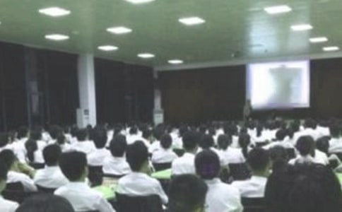 門診護(hù)士長競聘演講稿范文