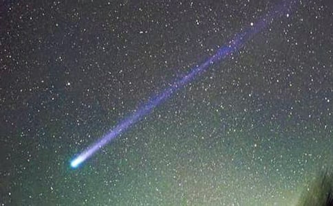 有關(guān)流星的唯美句子(精選70句)