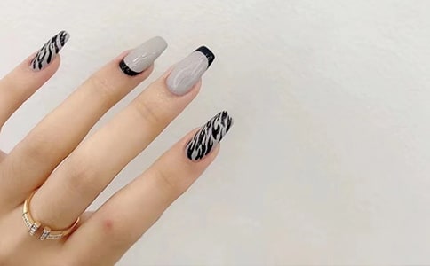 2018�����¿�ʽ�DƬ