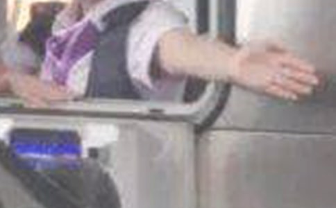 ����·�����M(f��i)�T�����ĵ��w��(hu��)