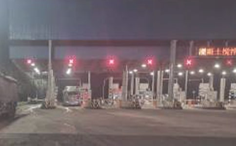 ���Mվ����U�Ȟ�(z��i)���M��λ����