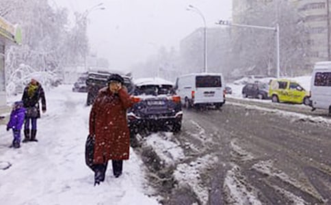 關(guān)于下雪心情的文案(精選120句)